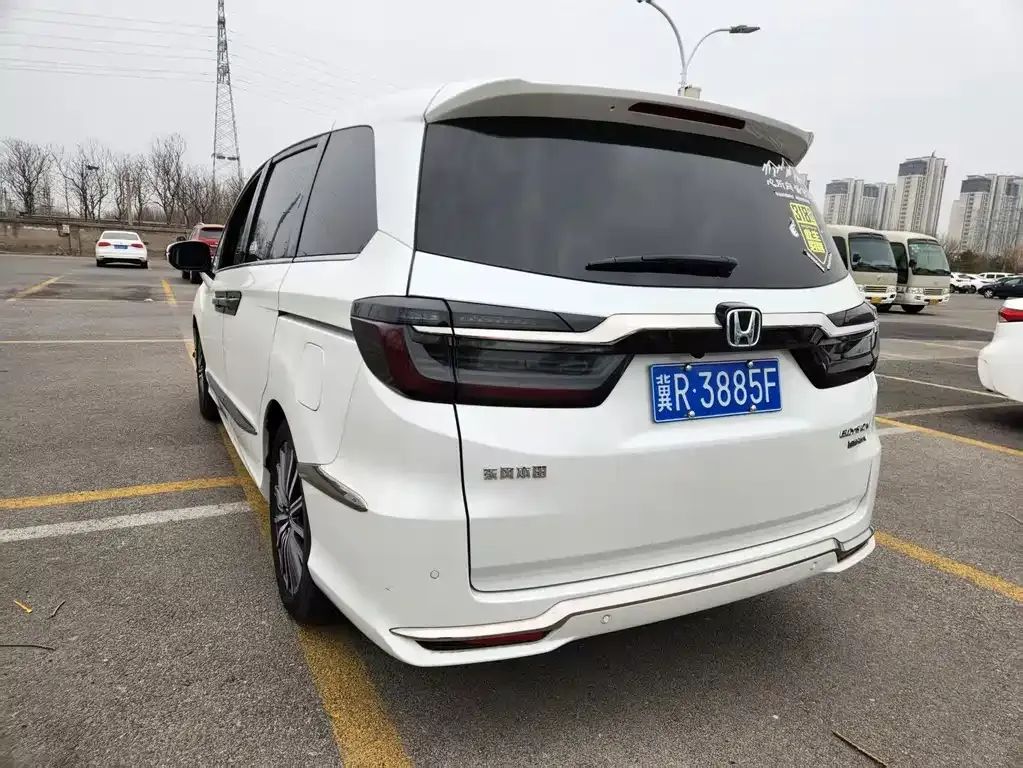 Honda Elysion 2022 из CN, фото 8