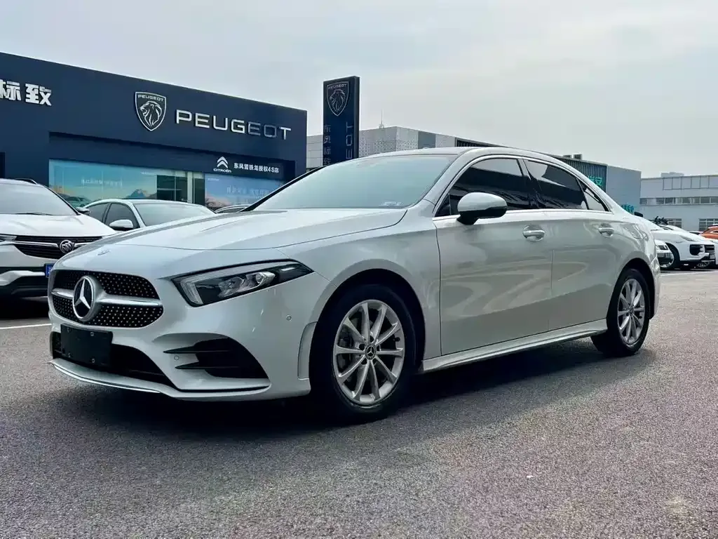 Mercedes-Benz A-Class — фото 1
