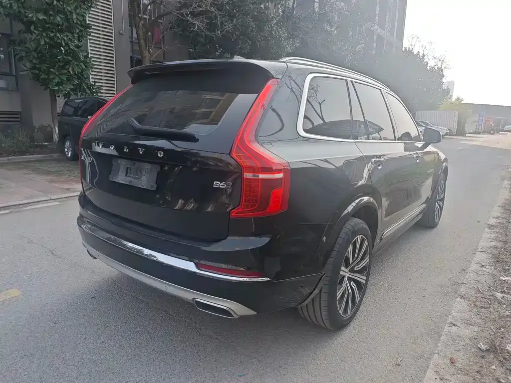Volvo XC90 — фото 3