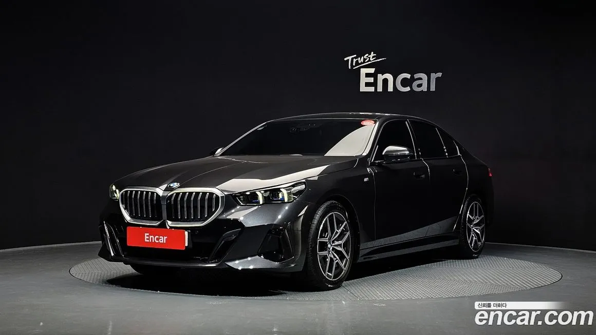 BMW 5-Series 2024 из KR, фото 1