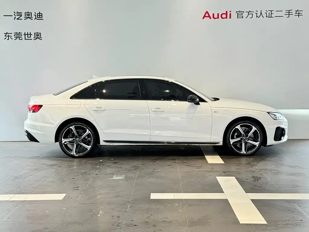 Audi A4L 2024 из CN, фото 9