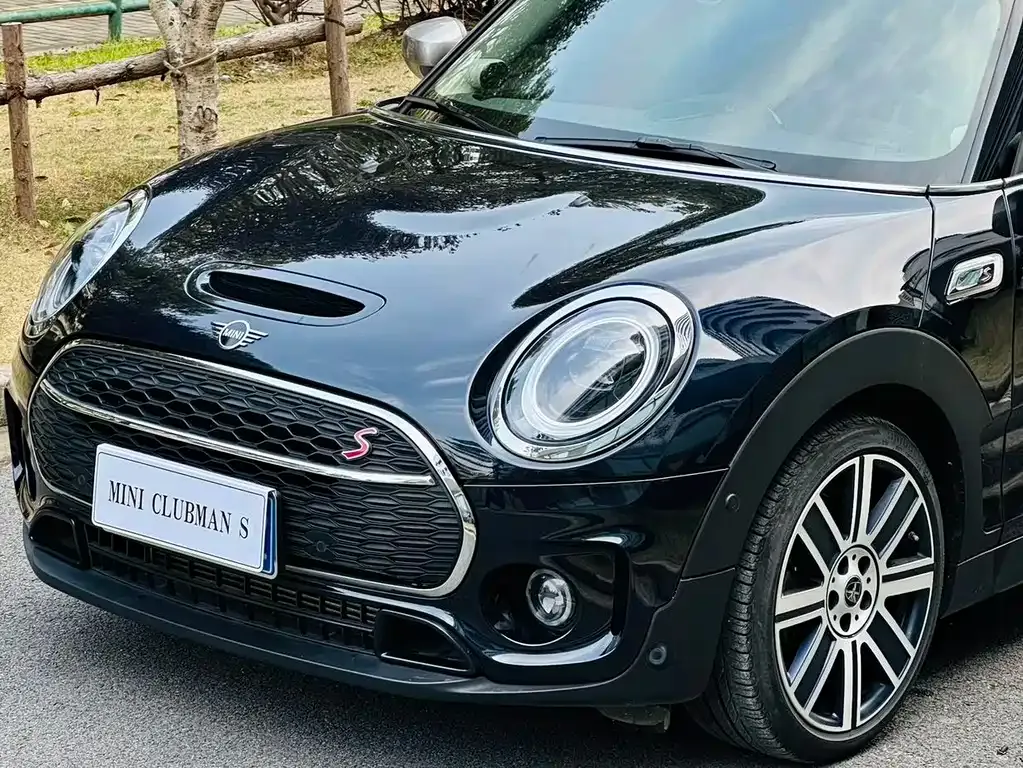 MINI Clubman — фото 2