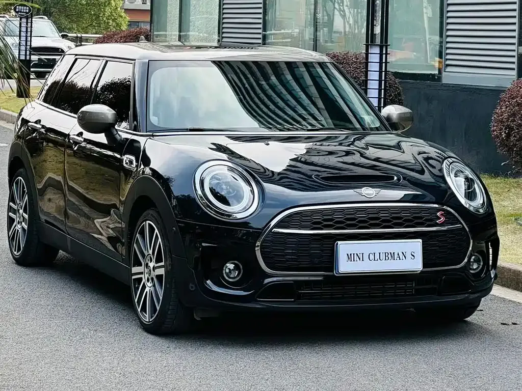 MINI Clubman — фото 9