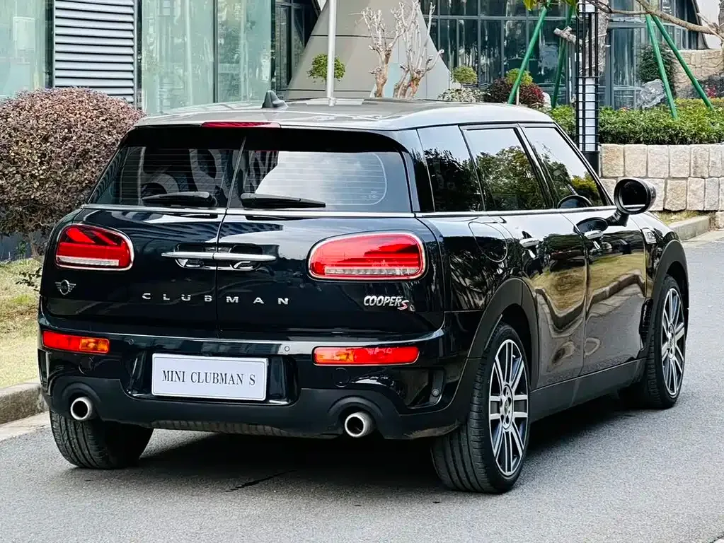 MINI Clubman — фото 8