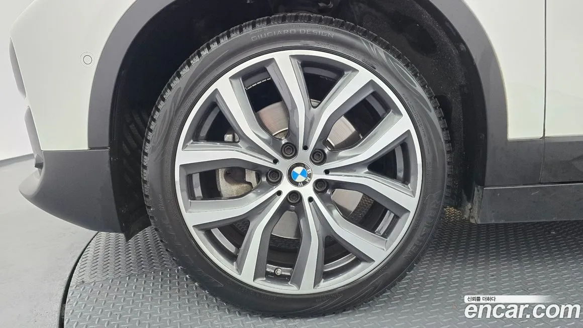 BMW X2 (F39) — фото 8