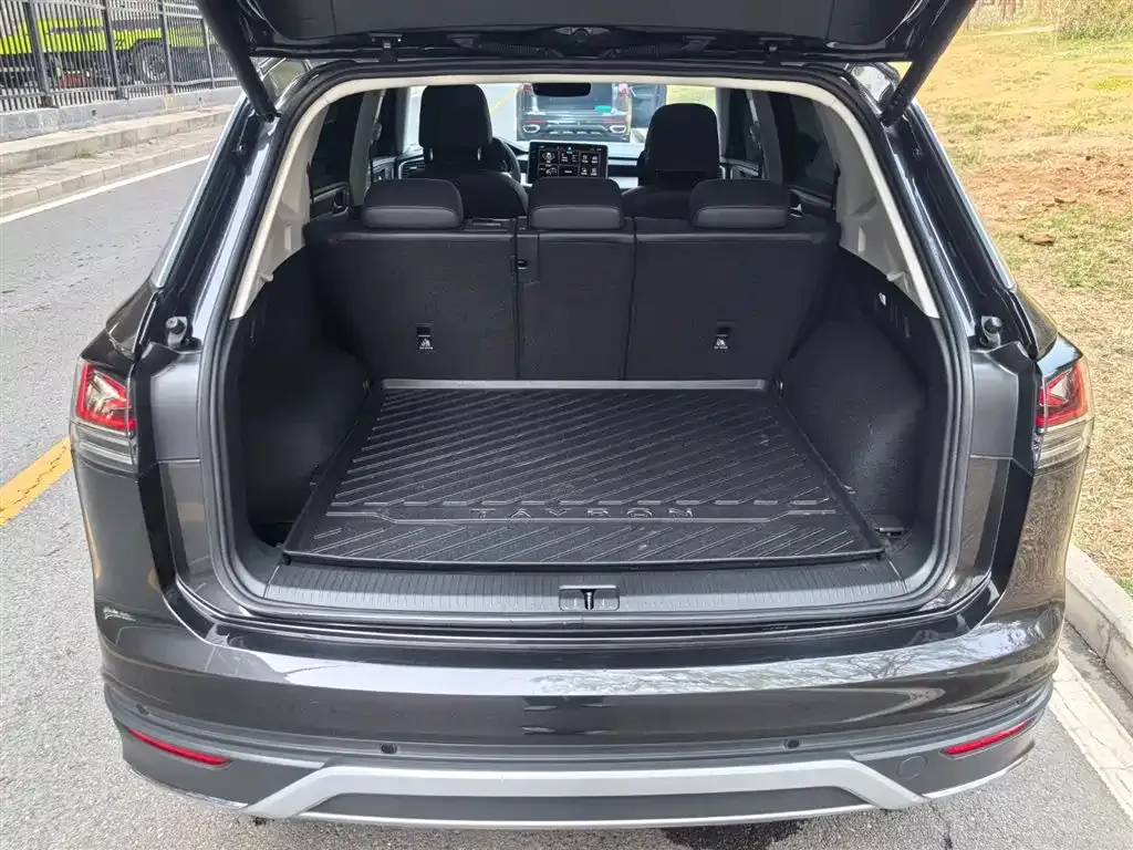 Volkswagen Tayron 2023 из CN, фото 3