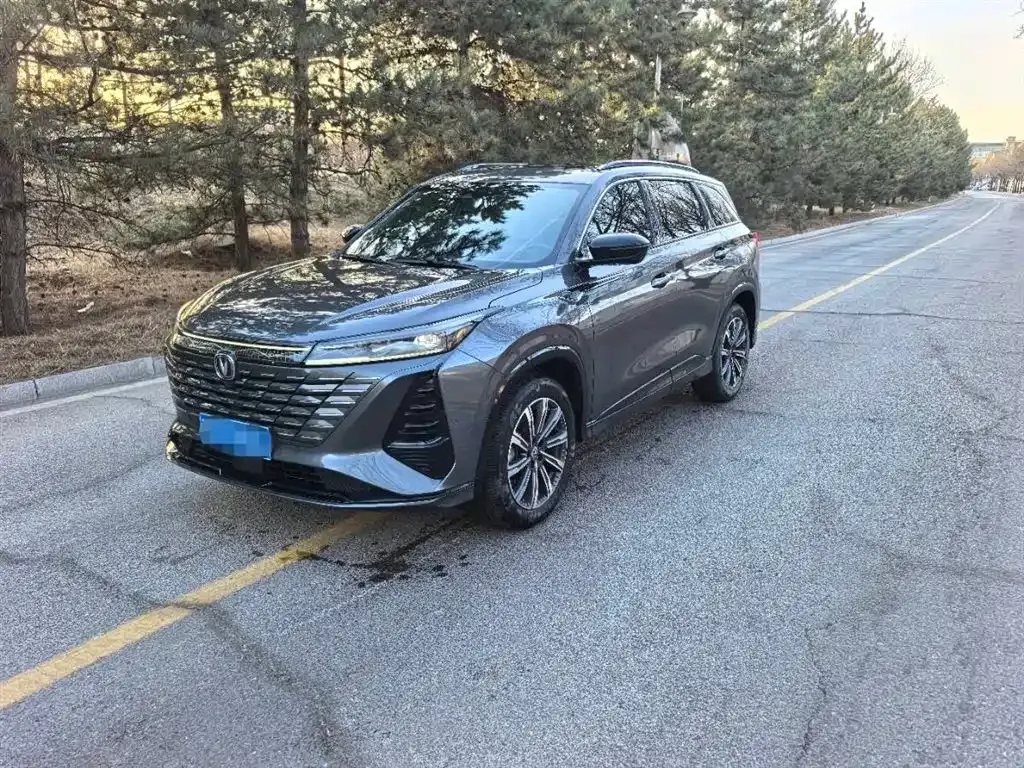 Changan CS75PLUS — фото 1