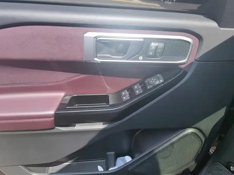 Ford Explorer 2023 из CN, фото 6
