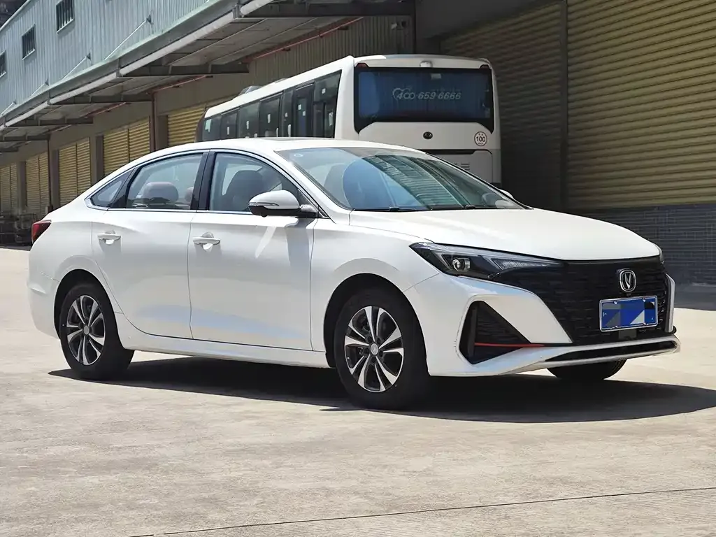 Changan Eado 2023 из CN, фото 6