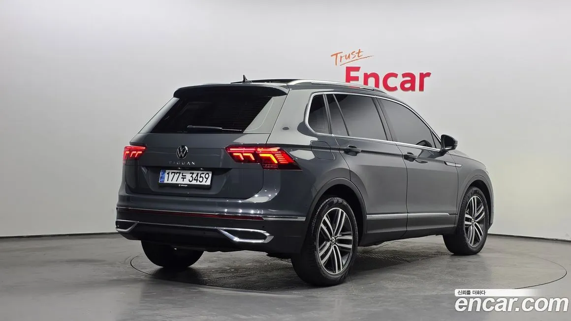 Volkswagen Tiguan — фото 5