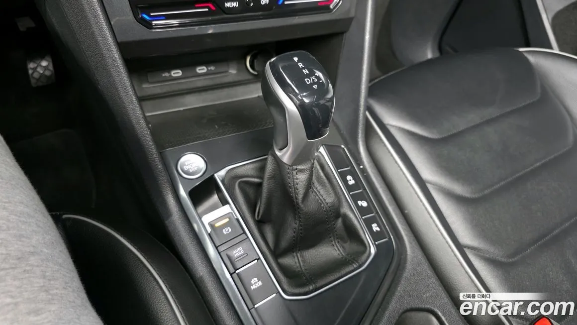 Volkswagen Tiguan — фото 8