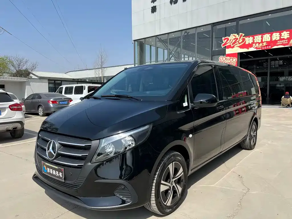 Mercedes-Benz Vito — фото 1
