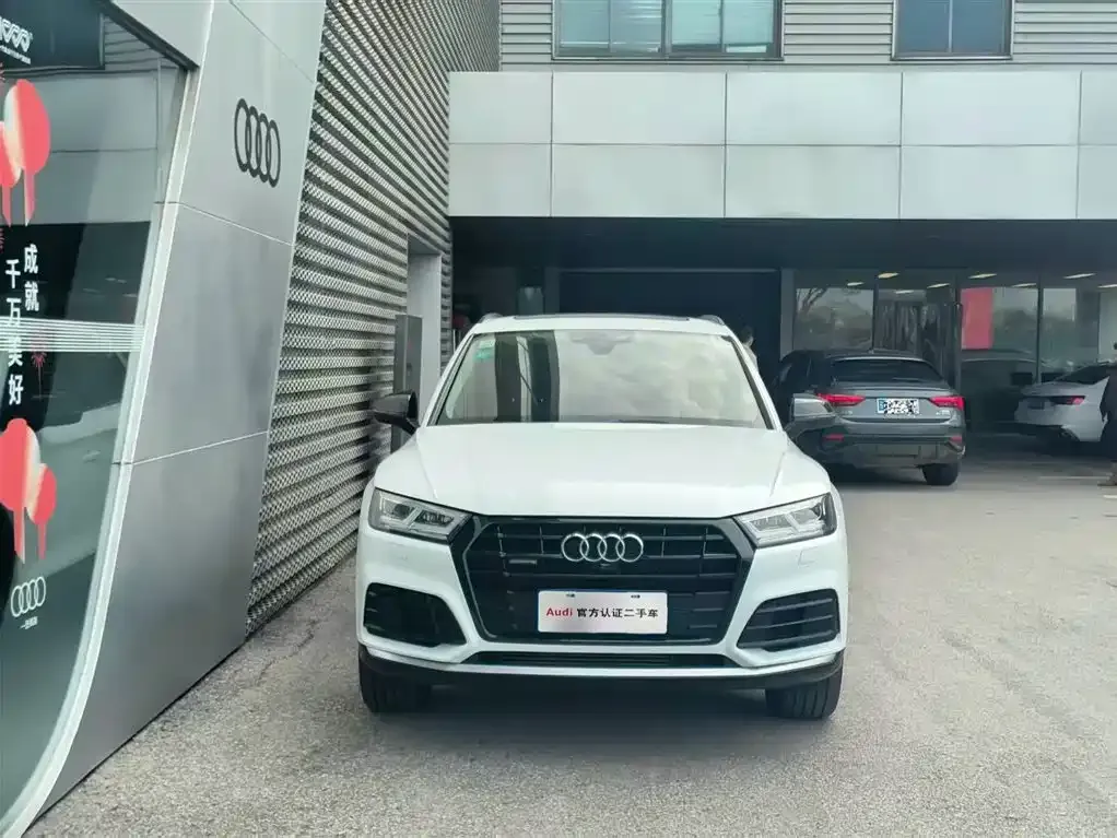 Audi Q5L 2021 из CN, фото 3