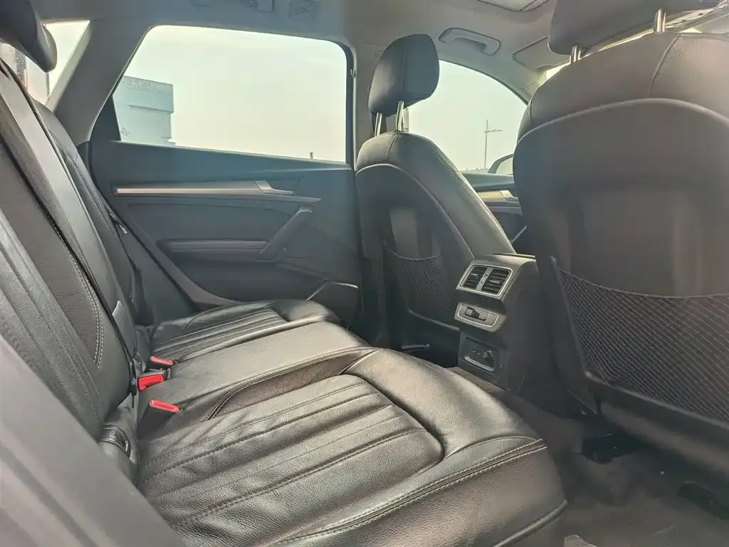Audi Q5L 2021 из CN, фото 8
