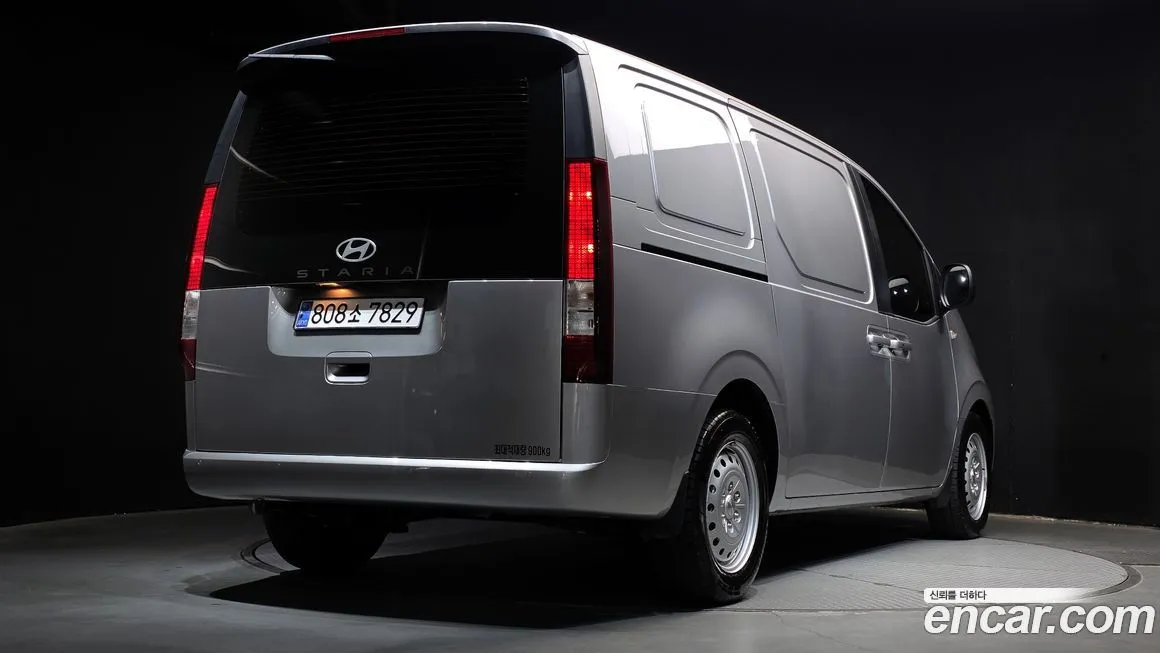 Hyundai Staria — фото 4