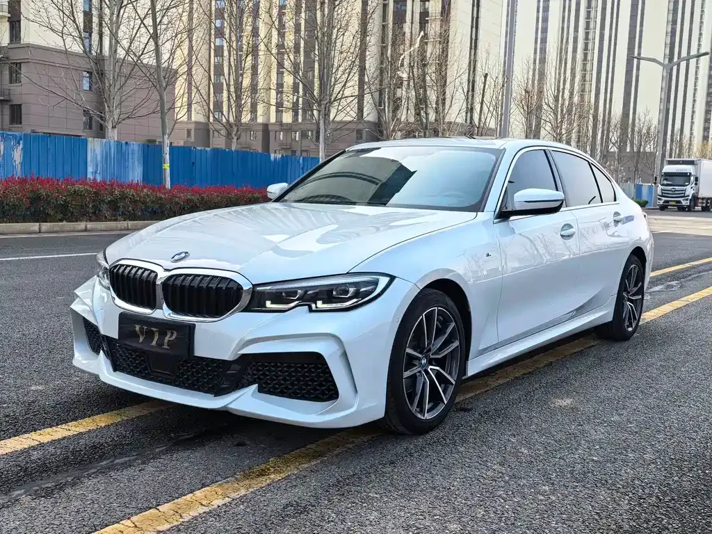 BMW 3 Series — фото 1