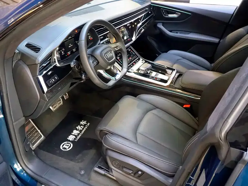 Audi Q8 2021 из CN, фото 5