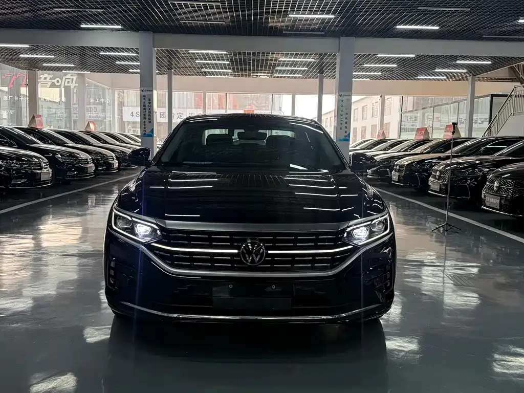 Volkswagen Passat — фото 4