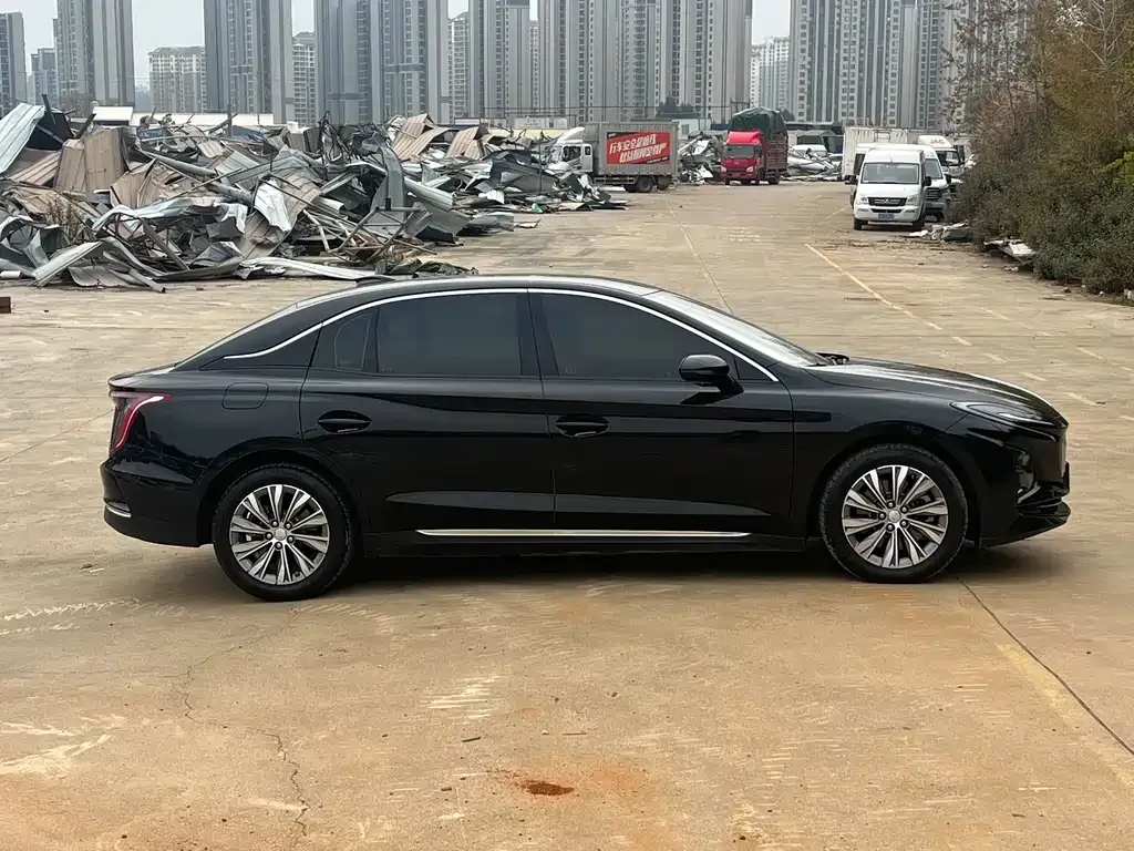 Hongqi E-QM5 2025 из CN, фото 9