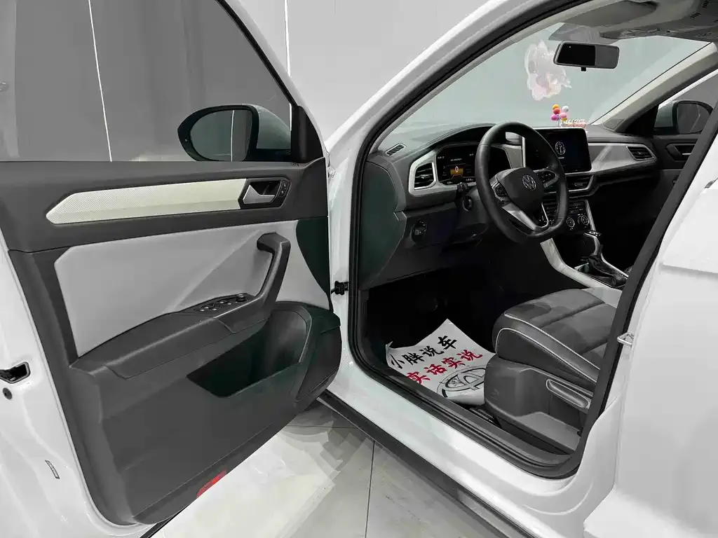 Volkswagen T-Roc 2024 из CN, фото 3