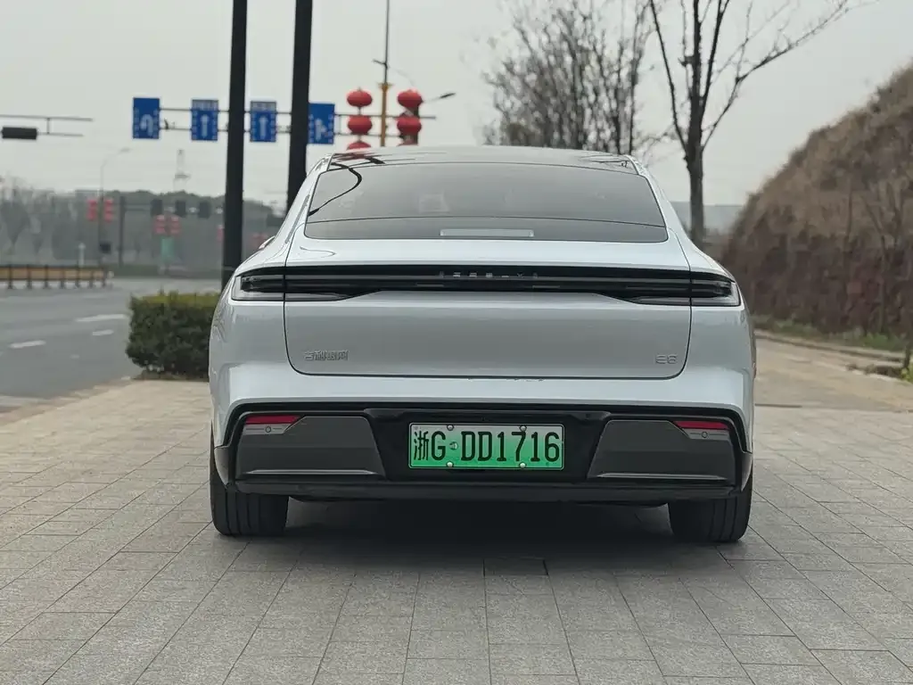 Geely Galaxy E8 2025 из CN, фото 8