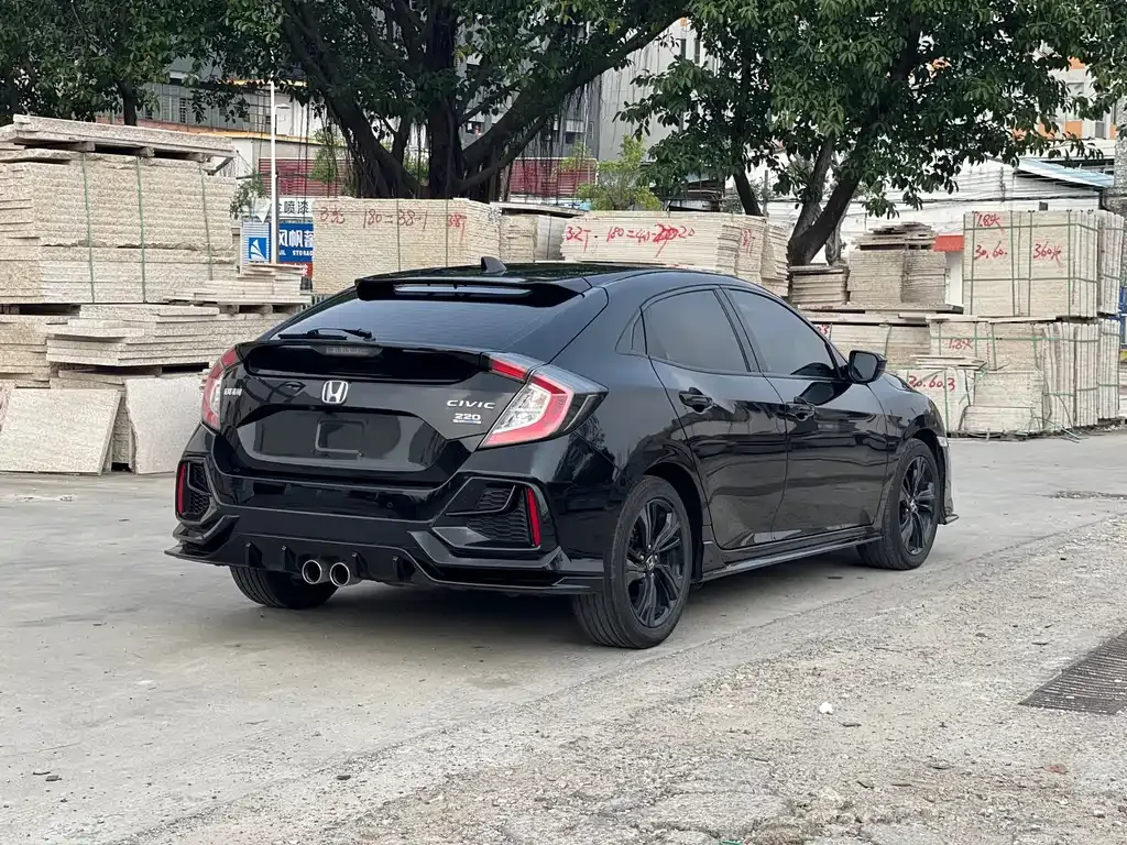 Honda Civic — фото 9