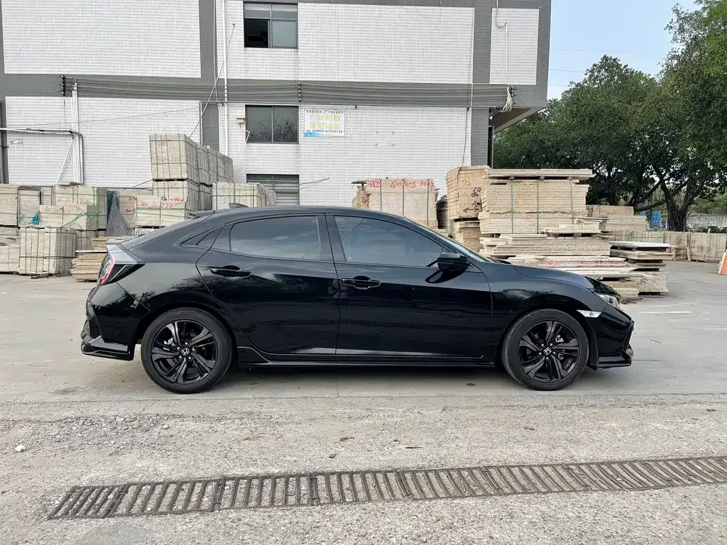 Honda Civic — фото 5