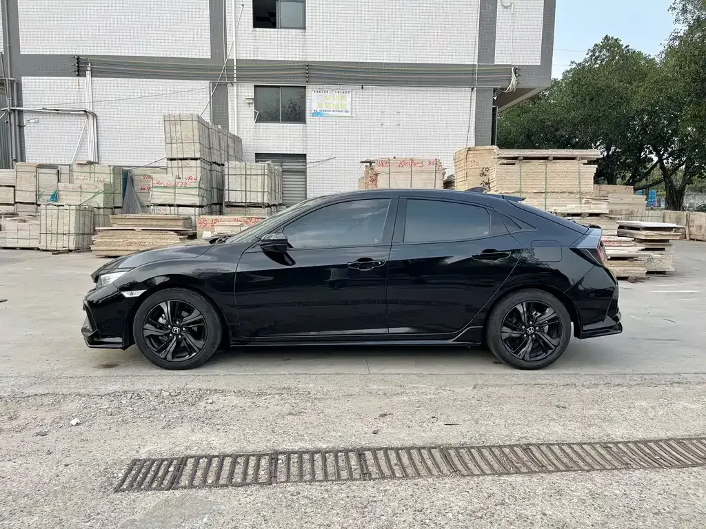 Honda Civic — фото 6