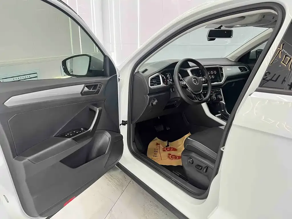 Volkswagen T-Roc 2022 из CN, фото 5