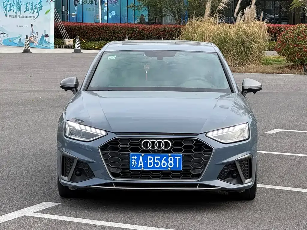 Audi A4L 2022 из CN, фото 5