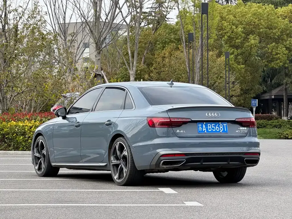 Audi A4L 2022 из CN, фото 7