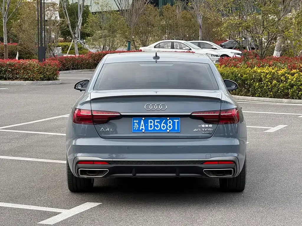 Audi A4L 2022 из CN, фото 6