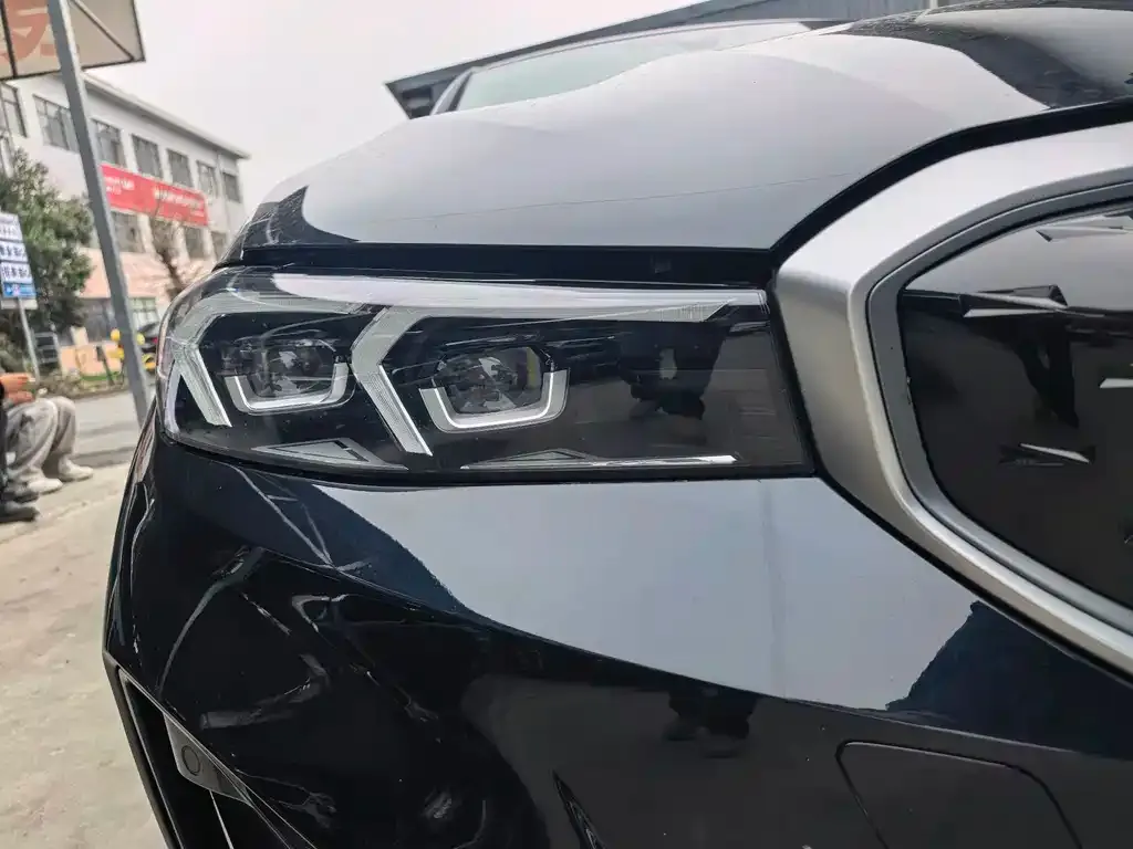 BMW i3 2024 из CN, фото 2
