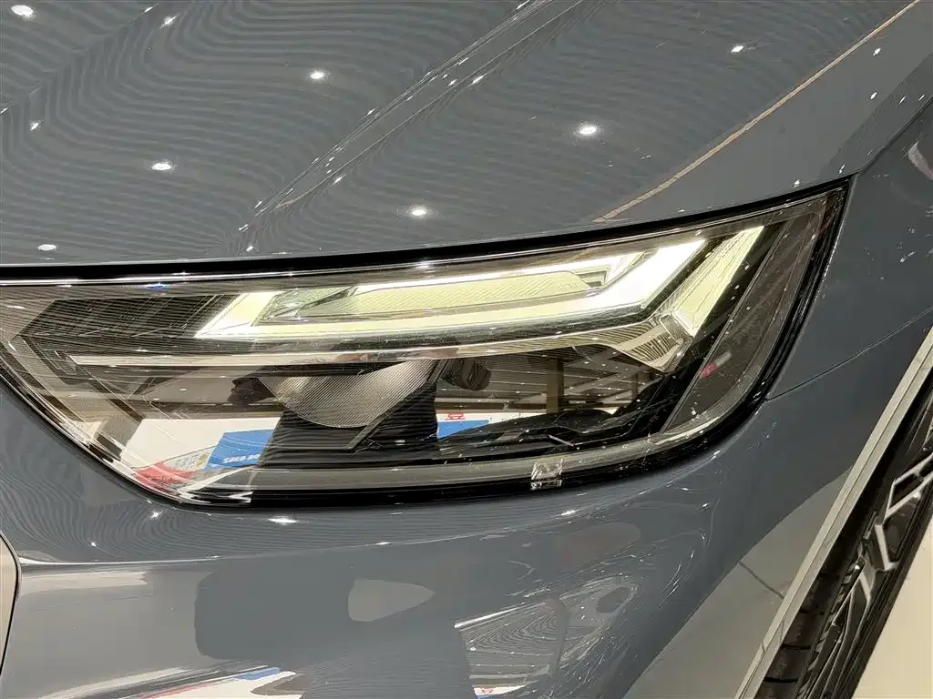 Audi Q5L Sportback 2022 из CN, фото 10