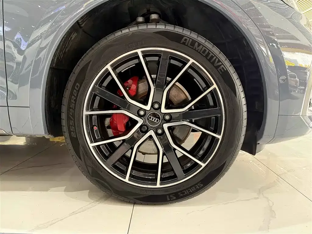 Audi Q5L Sportback 2022 из CN, фото 6