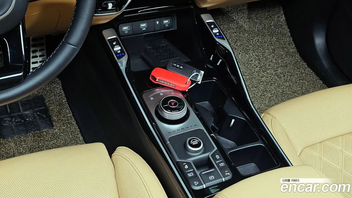 Kia Sorento — фото 8