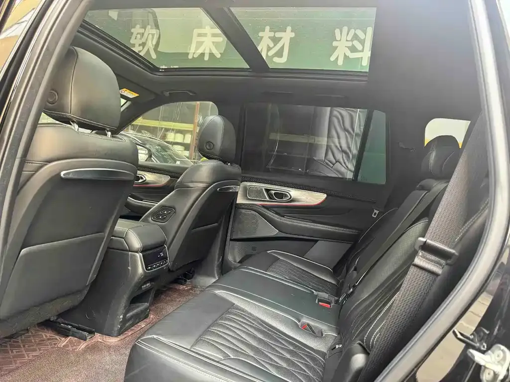 GAC Motor Trumpchi GS8 — фото 8