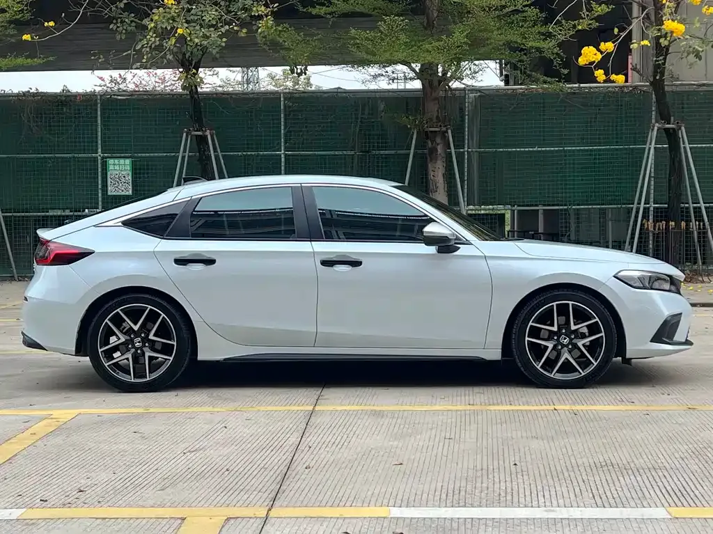 Honda Civic 2023 из CN, фото 10
