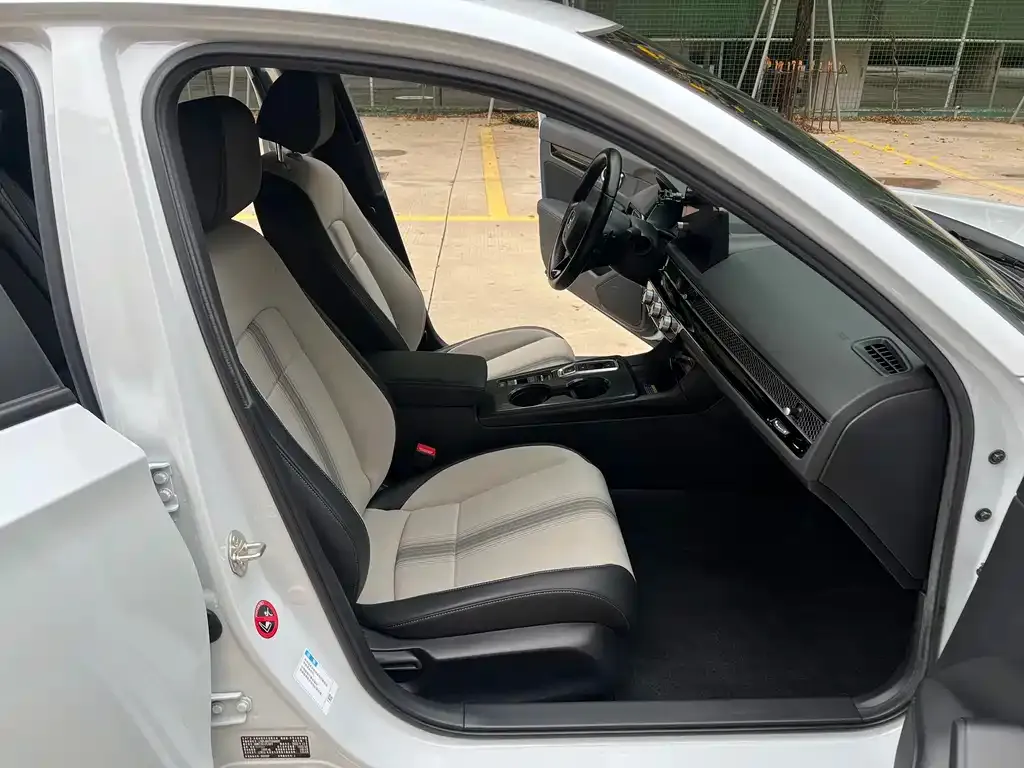 Honda Civic 2023 из CN, фото 3