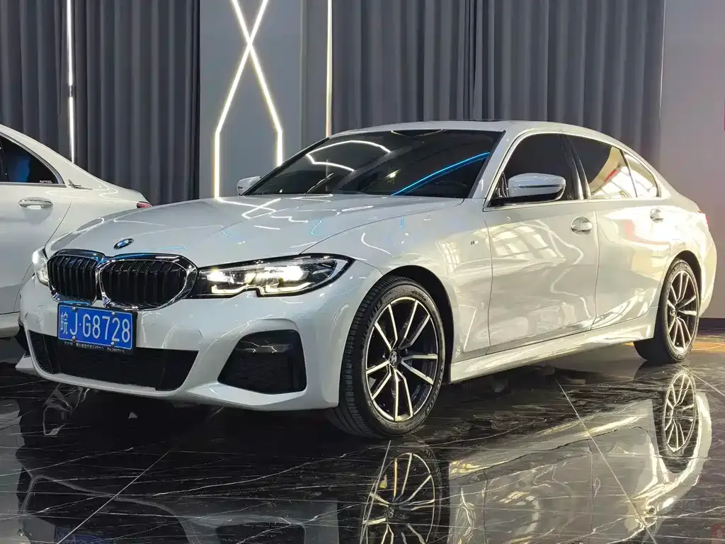 BMW 3 Series — фото 1