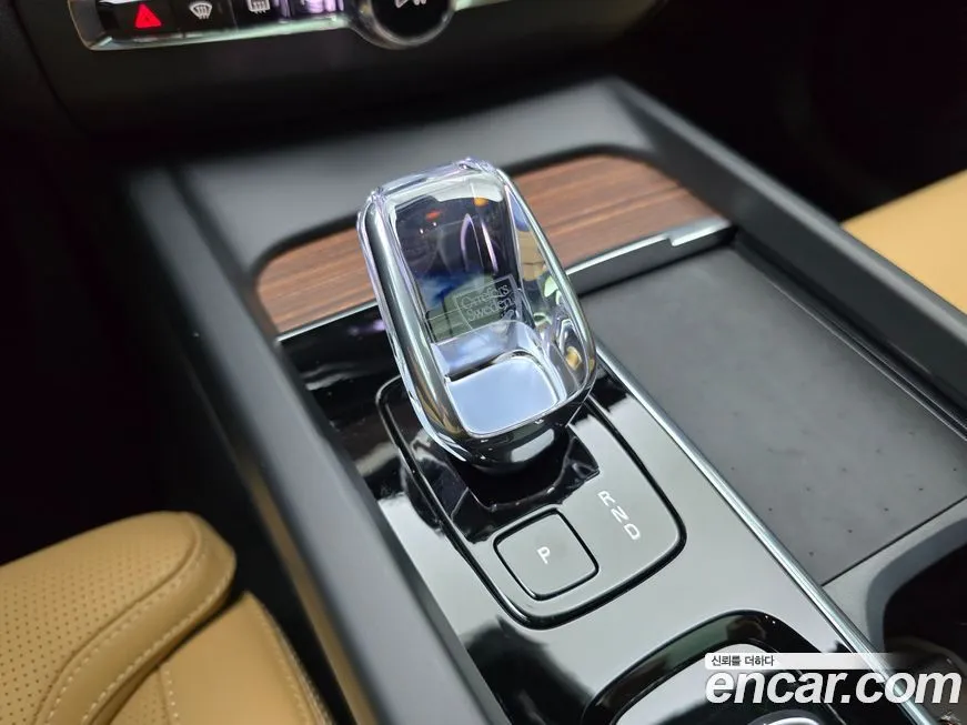 Volvo XC60 2025 из KR, фото 7