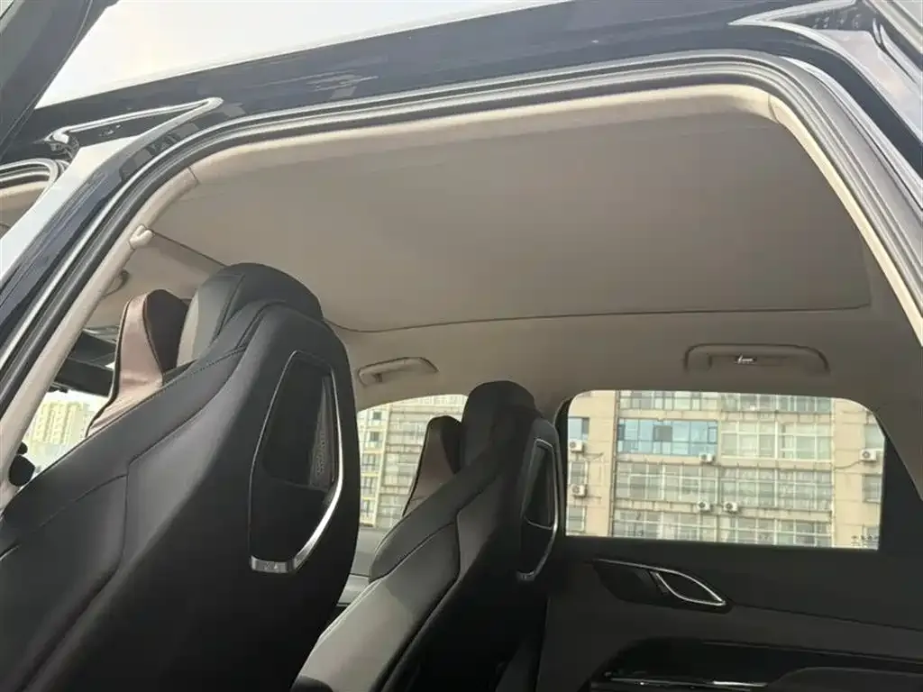Hongqi HS3 2024 из CN, фото 2