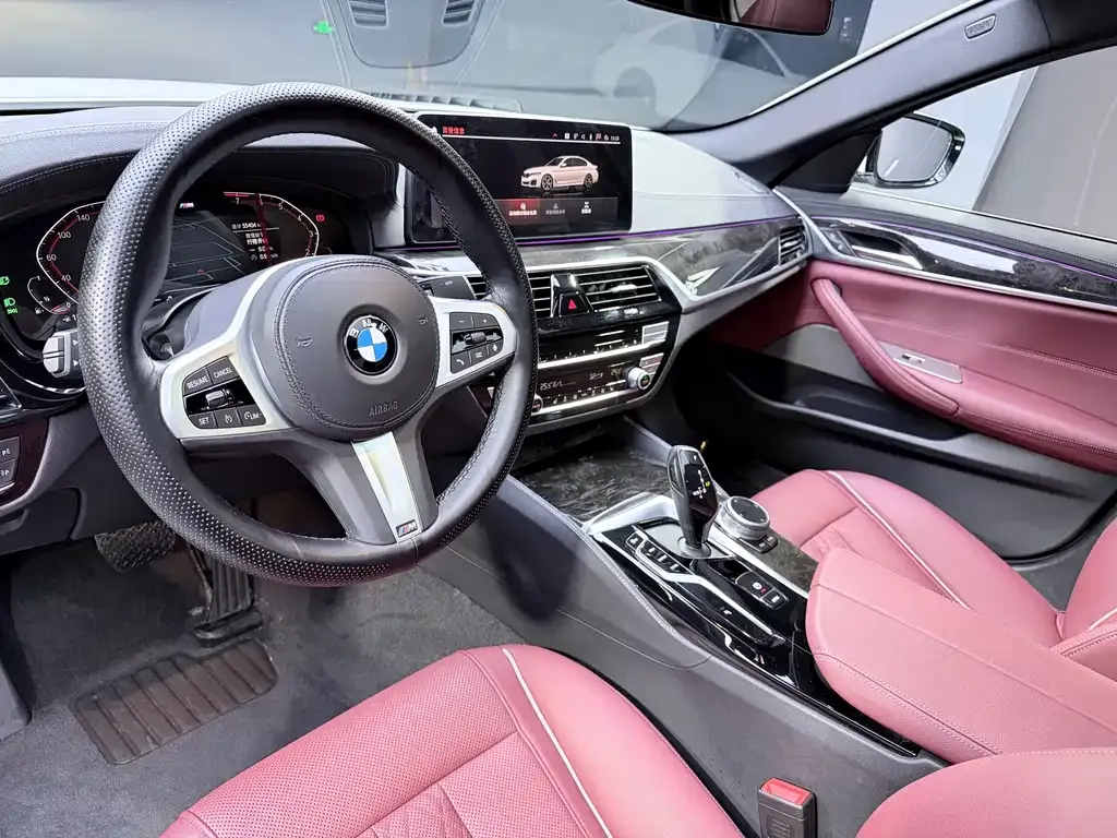 BMW 5 Series — фото 10
