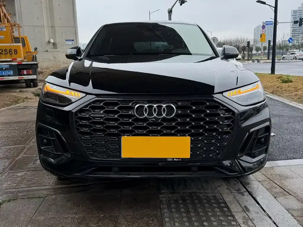 Audi Q5L Sportback 2021 из CN, фото 6