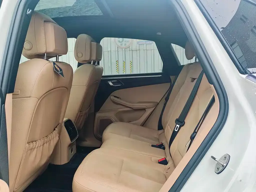 Porsche Macan 2021 из CN, фото 8
