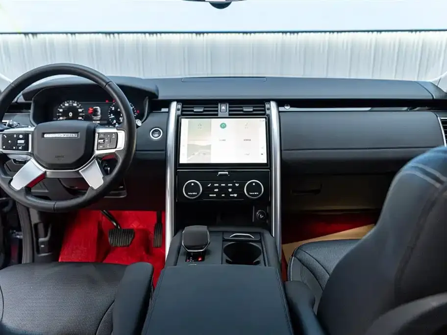 Land Rover Discovery 2024 из CN, фото 3