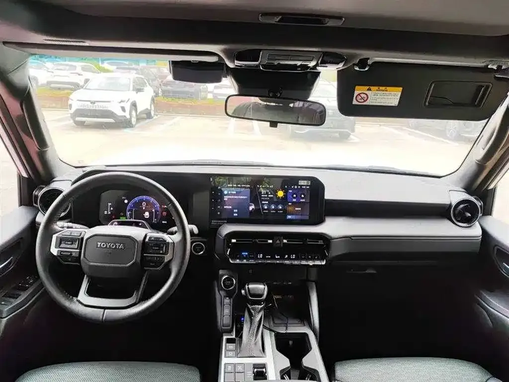 Toyota Prado 2024 из CN, фото 4