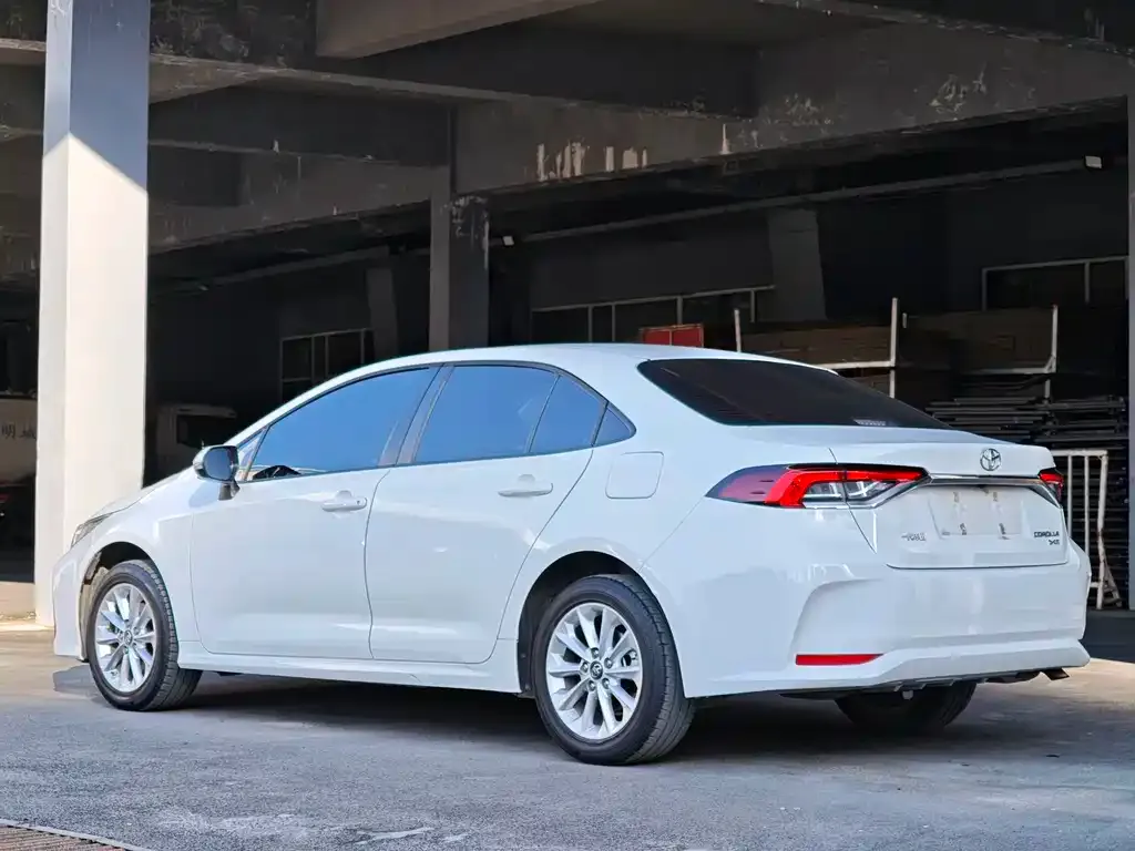 Toyota Corolla 2022 из CN, фото 3