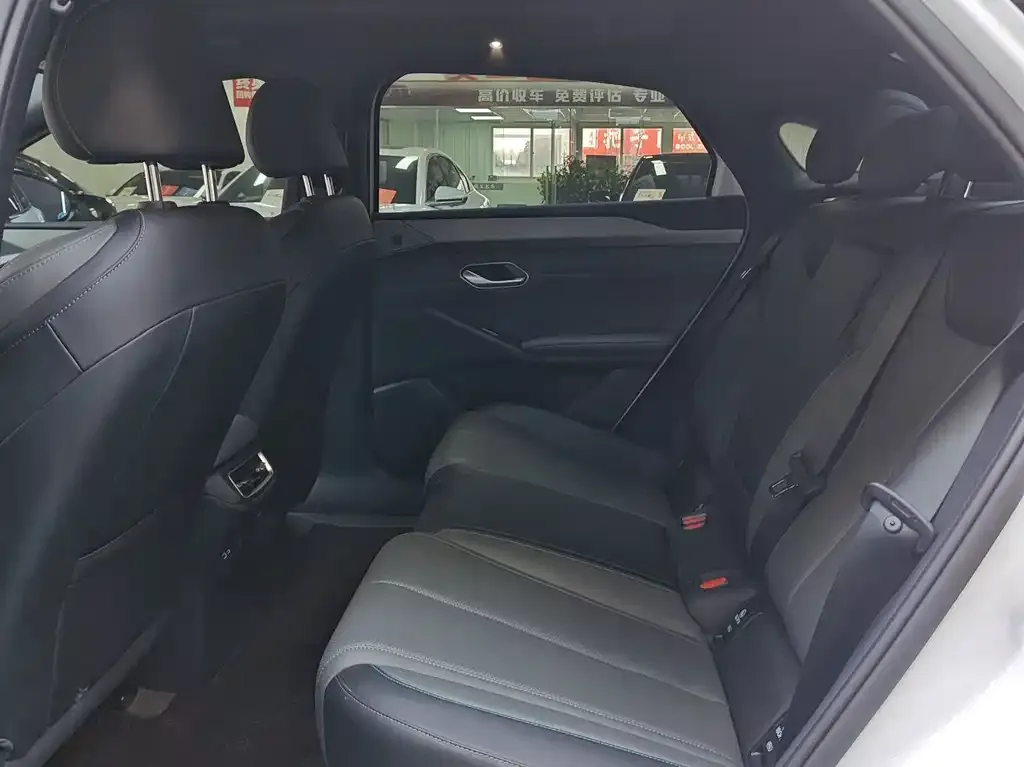 BYD Qin L 2025 из CN, фото 2
