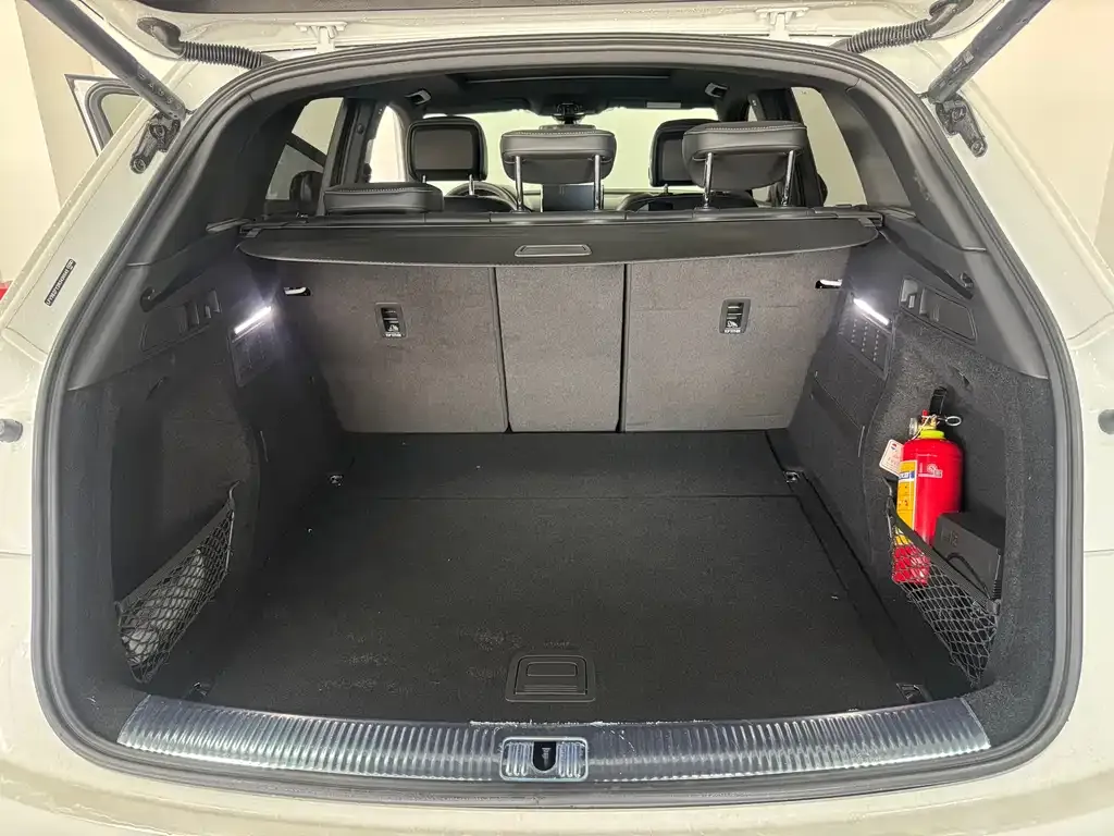 Audi Q5L 2024 из CN, фото 9